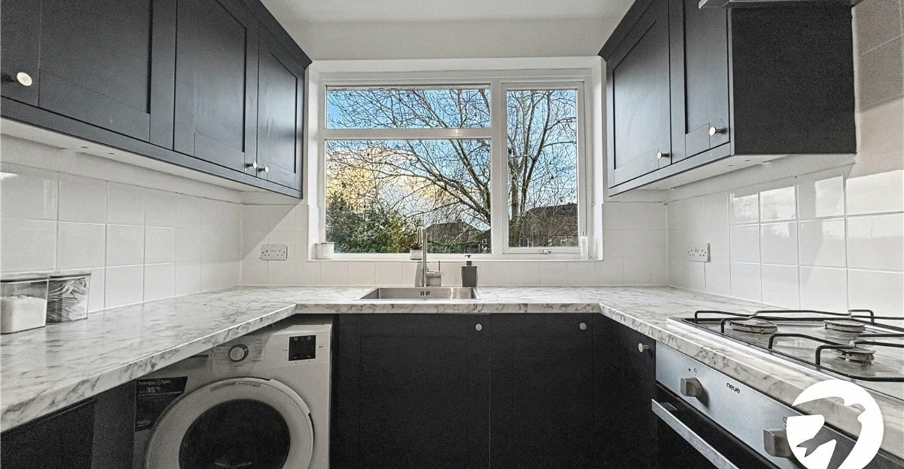2 bedroom property to rent in Orpington | Robinson Jackson