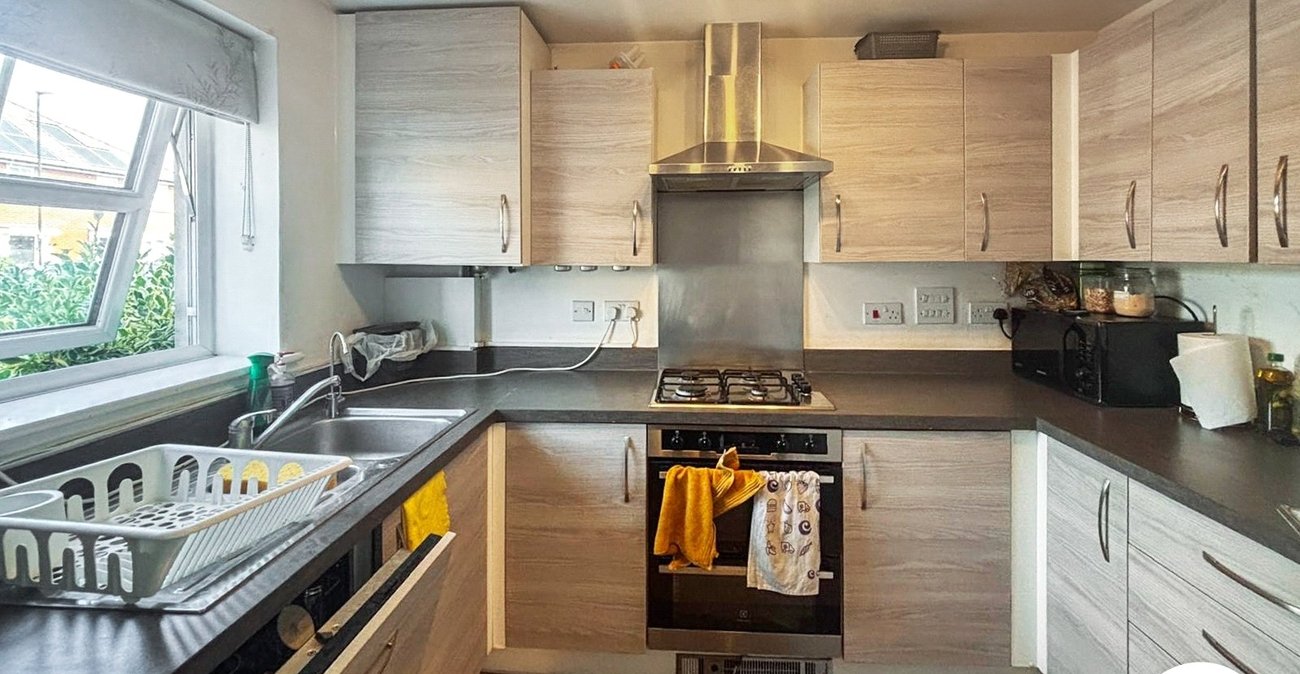 3 bedroom house to rent in Slade Green | Robinson Jackson
