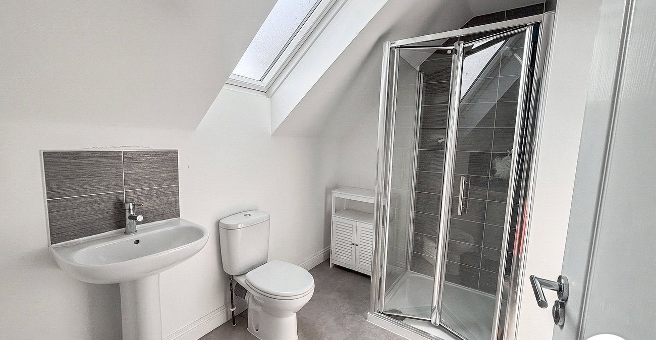 3 bedroom house to rent in Slade Green | Robinson Jackson