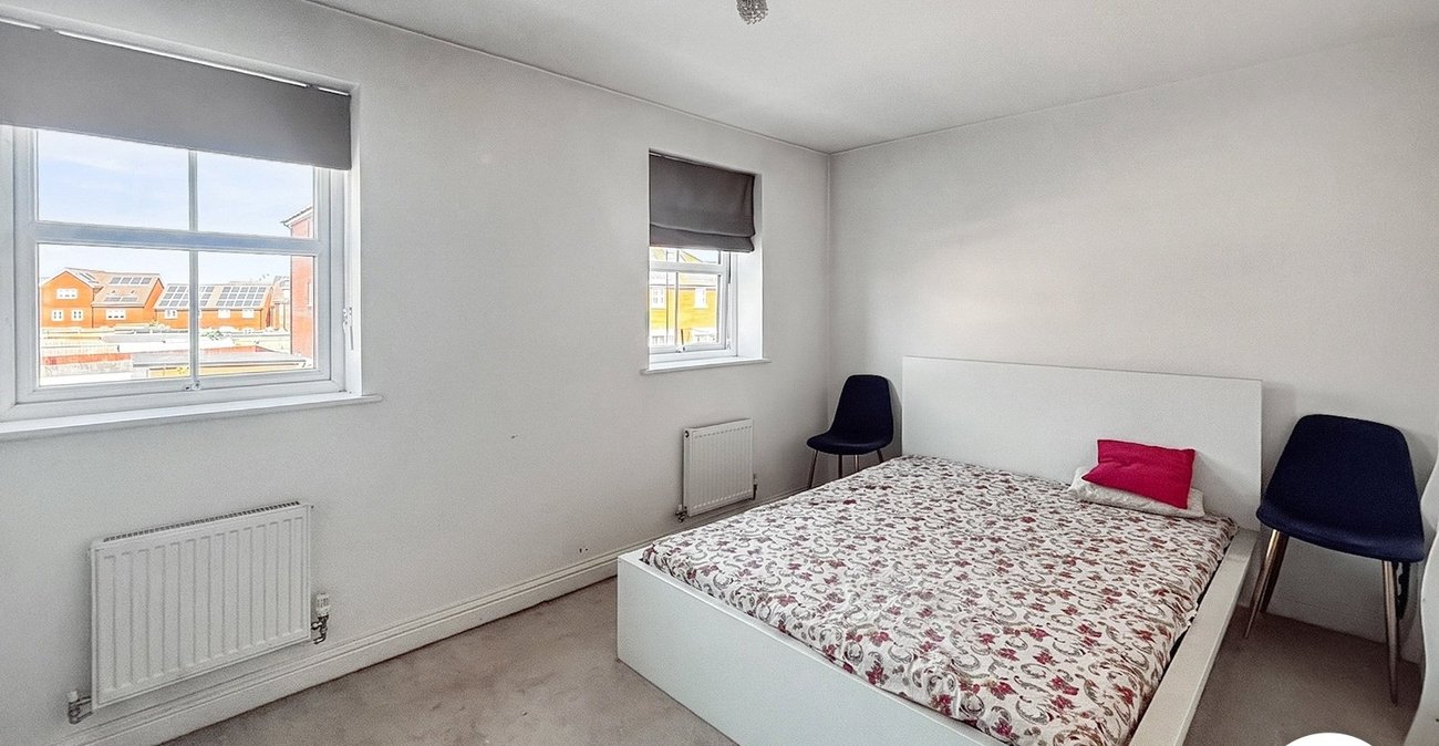 3 bedroom house to rent in Slade Green | Robinson Jackson