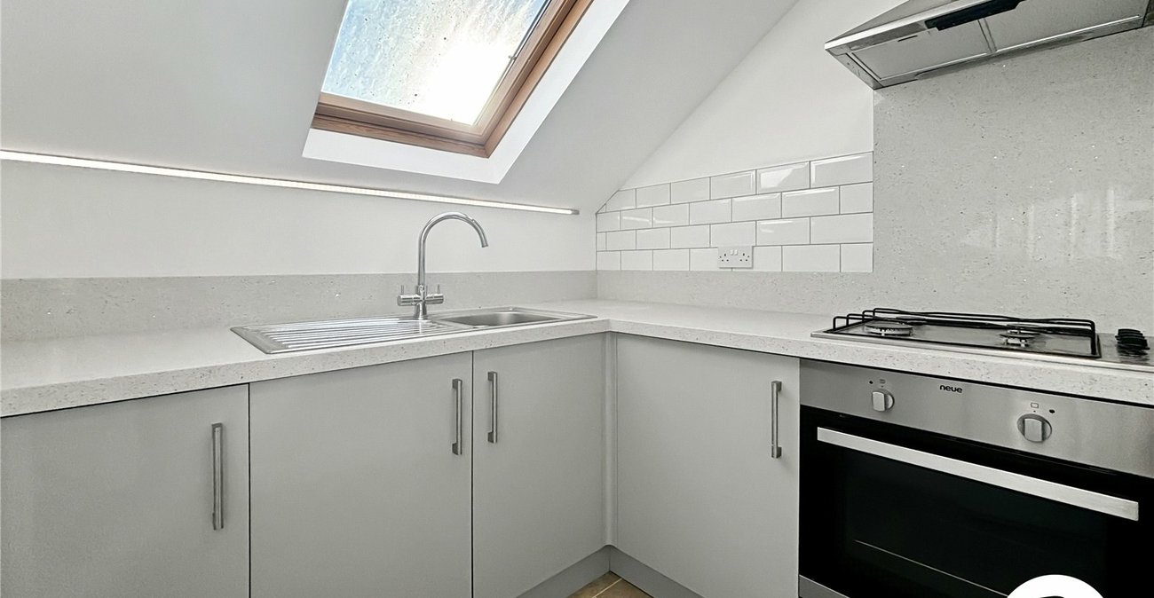 2 bedroom property to rent in Maidstone | Robinson Michael & Jackson