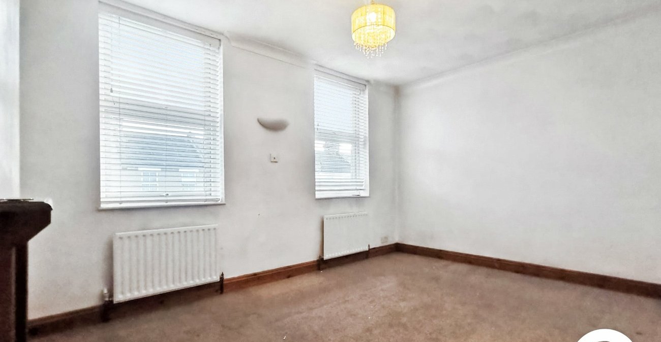 2 bedroom house to rent in Dartford | Robinson Jackson