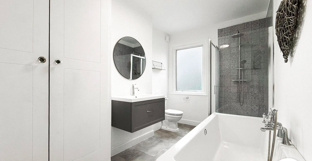 2 bedroom house to rent in Welling | 