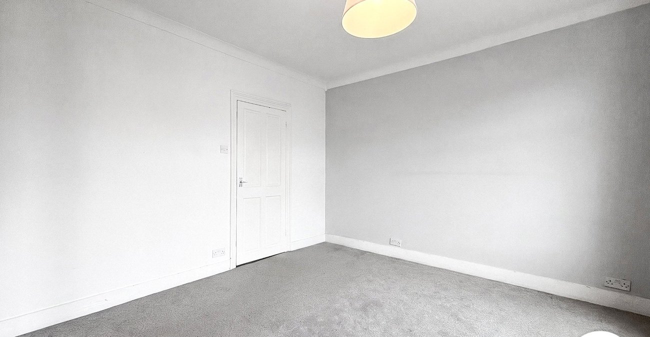 2 bedroom house to rent in Welling | 