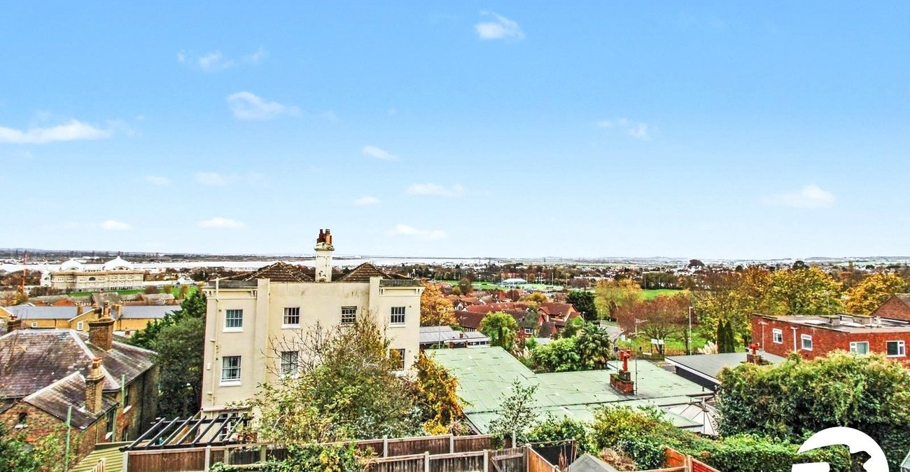 4 bedroom house to rent in Gravesend | Robinson Michael & Jackson