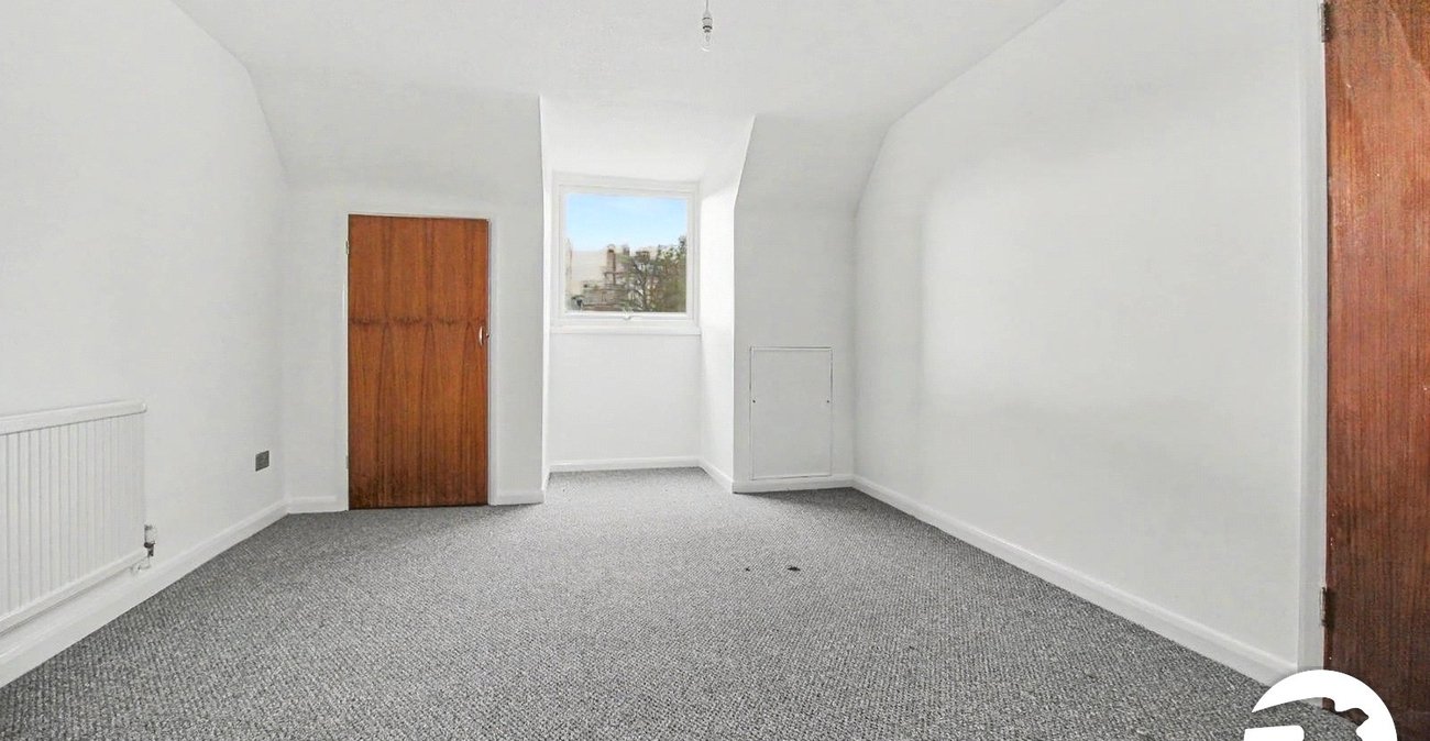 4 bedroom house to rent in Gravesend | Robinson Michael & Jackson