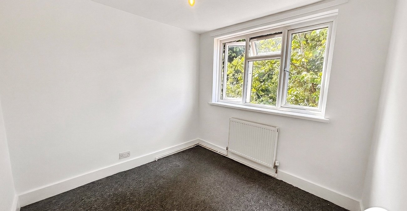 4 bedroom house to rent in Erith | Robinson Jackson