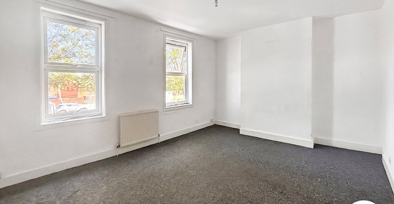 4 bedroom house to rent in Erith | Robinson Jackson