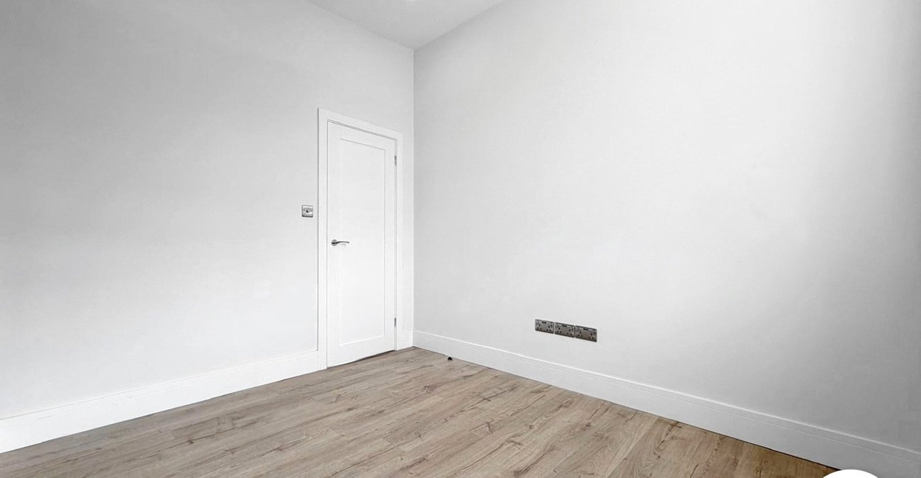 2 bedroom house to rent in London | 