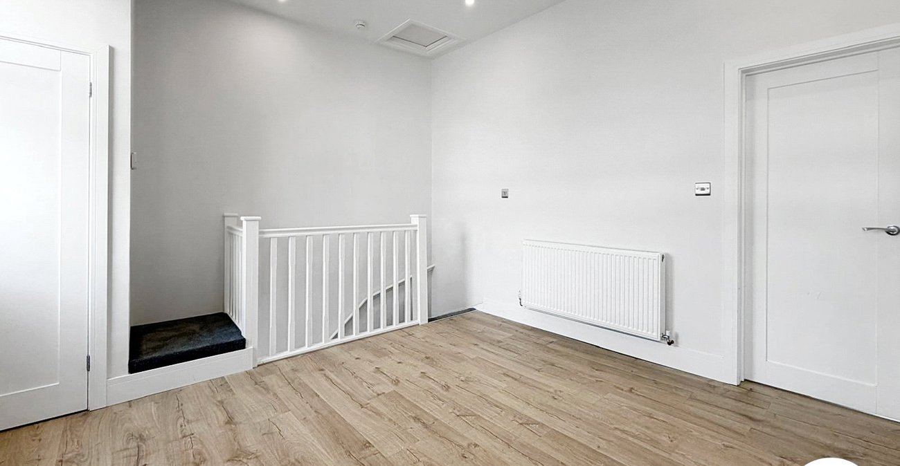 2 bedroom house to rent in London | 