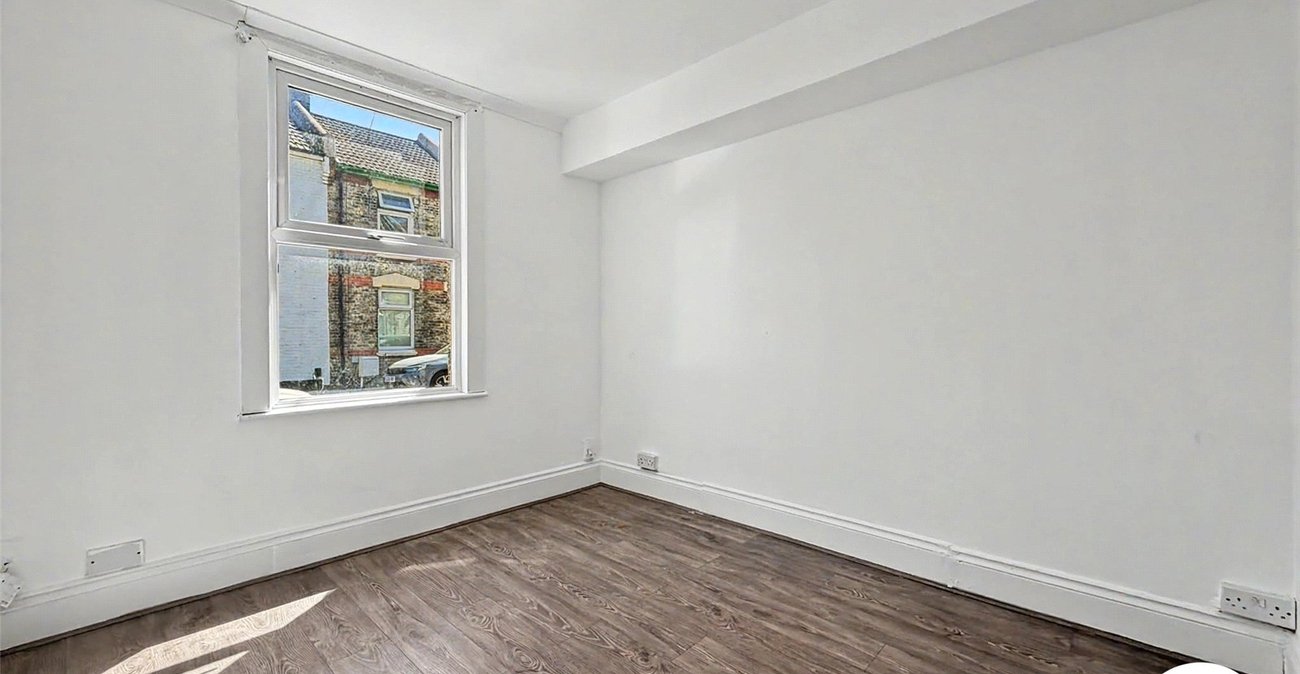 2 bedroom house to rent in Gillingham | Robinson Michael & Jackson