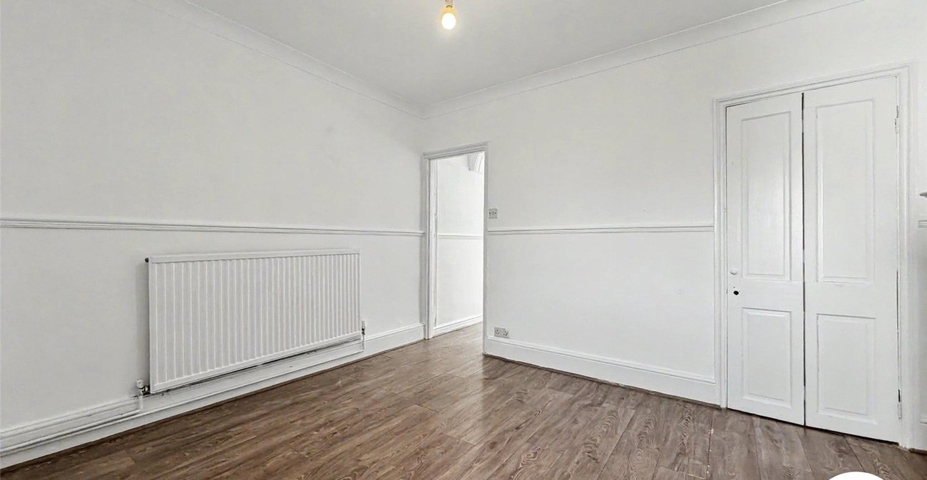 2 bedroom house to rent in Gillingham | Robinson Michael & Jackson