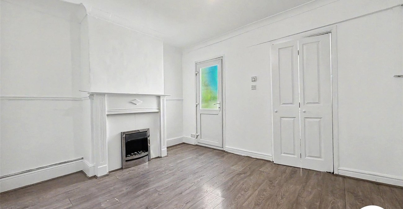 2 bedroom house to rent in Gillingham | Robinson Michael & Jackson
