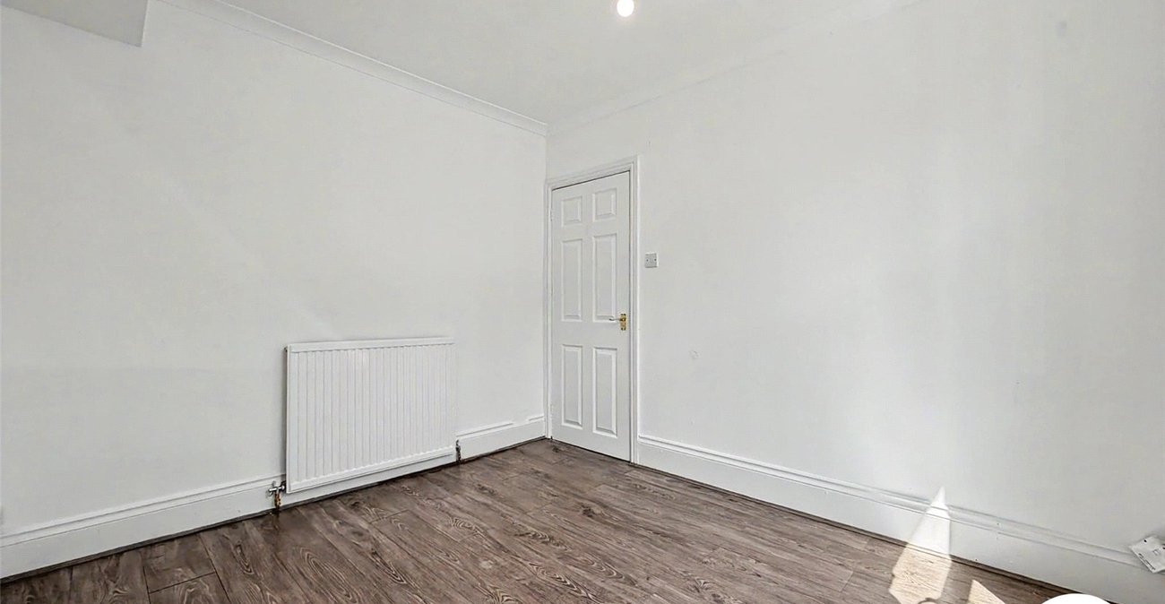 2 bedroom house to rent in Gillingham | Robinson Michael & Jackson