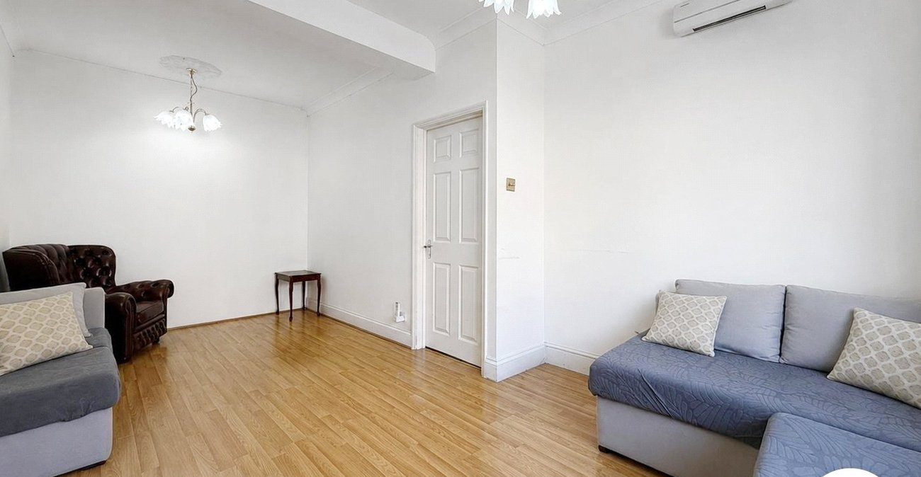 3 bedroom house to rent in Welling | 