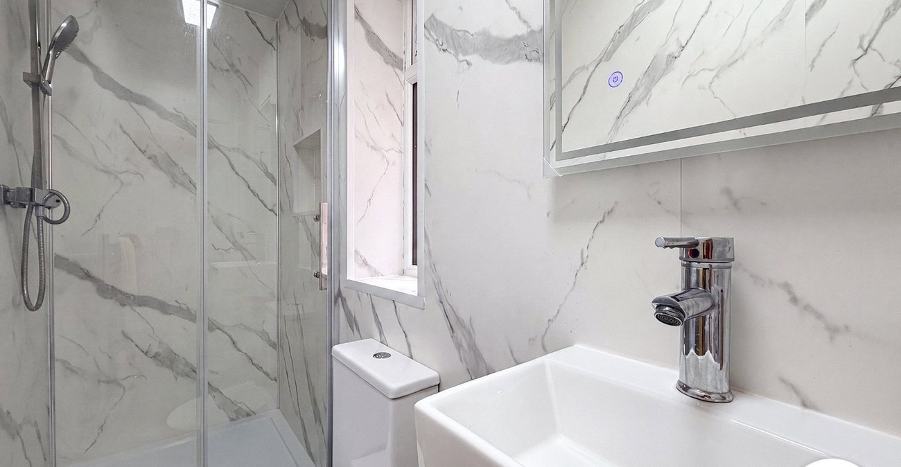 3 bedroom house to rent in Welling | 