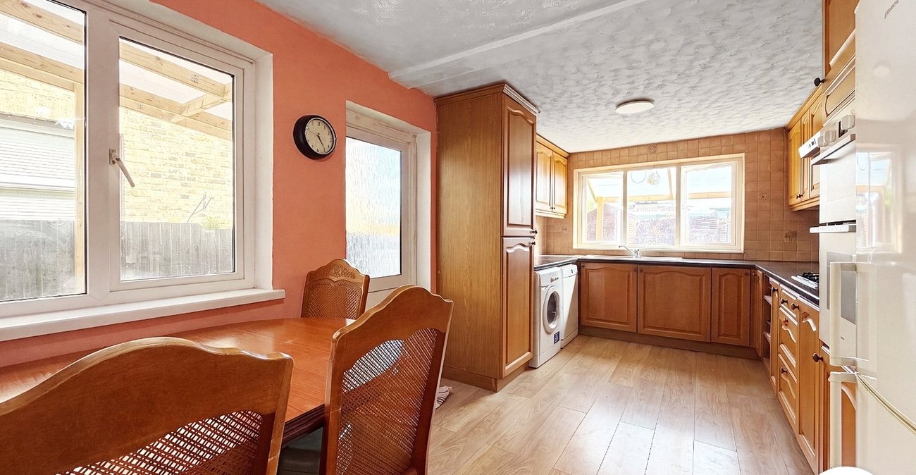 3 bedroom house to rent in Welling | 