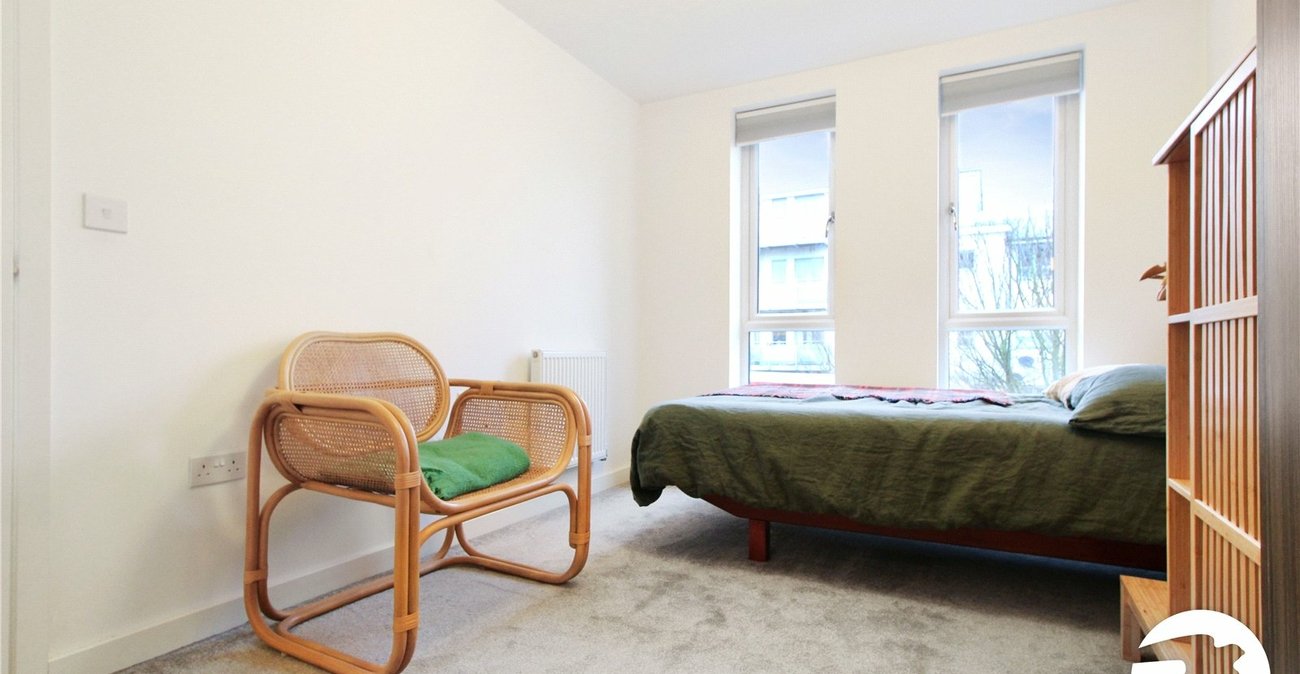 2 bedroom property to rent in Northfleet | Robinson Michael & Jackson