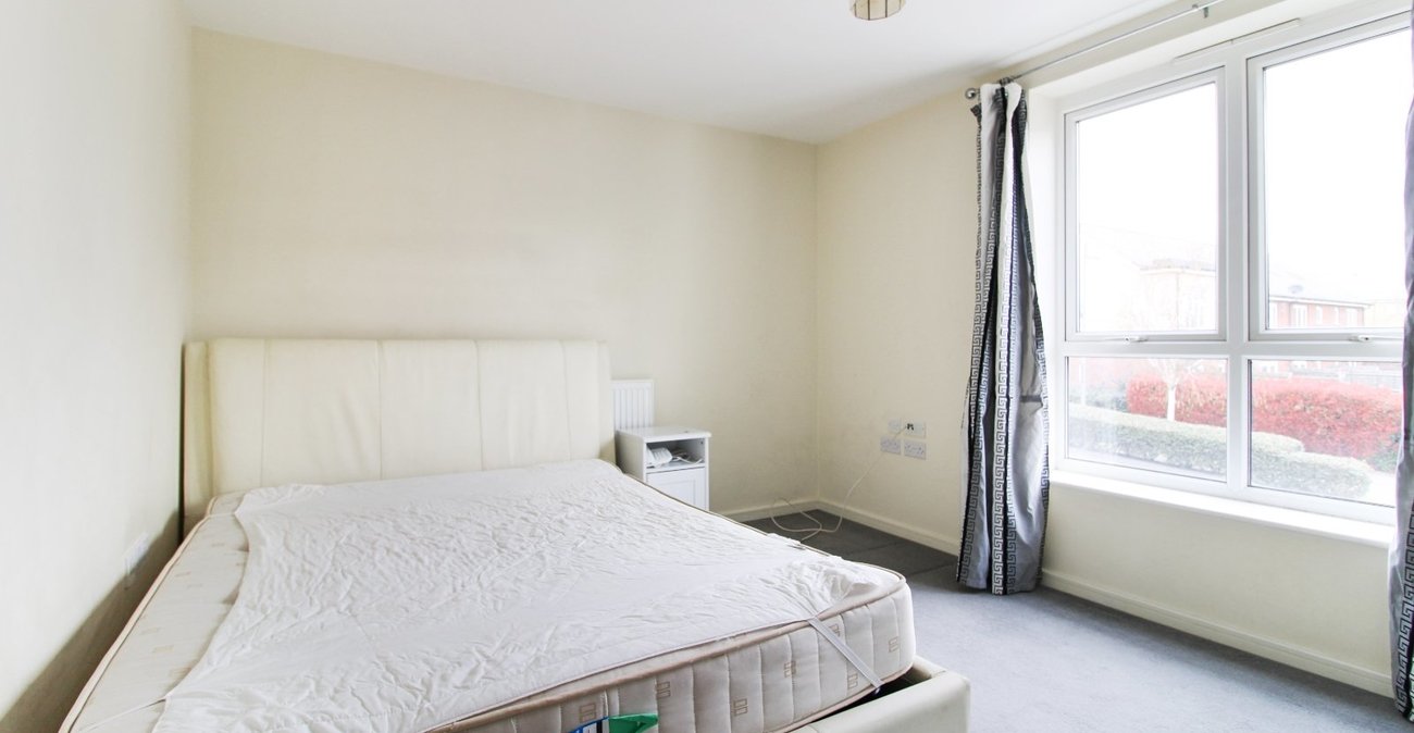 2 bedroom property to rent in Northfleet | Robinson Michael & Jackson