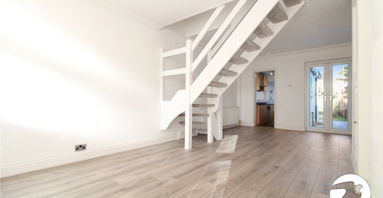 2 bedroom house to rent in Northfleet | Robinson Michael & Jackson