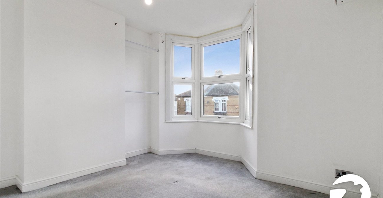 2 bedroom house to rent in Northfleet | Robinson Michael & Jackson