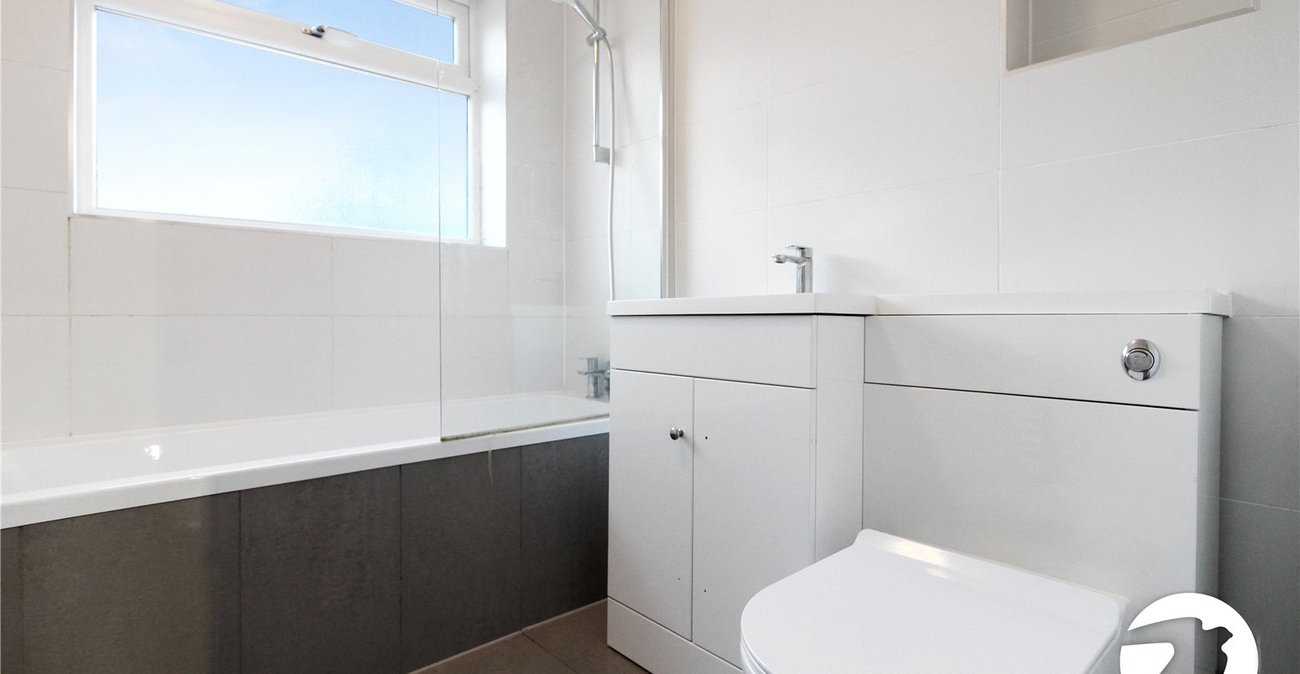 2 bedroom house to rent in Northfleet | Robinson Michael & Jackson