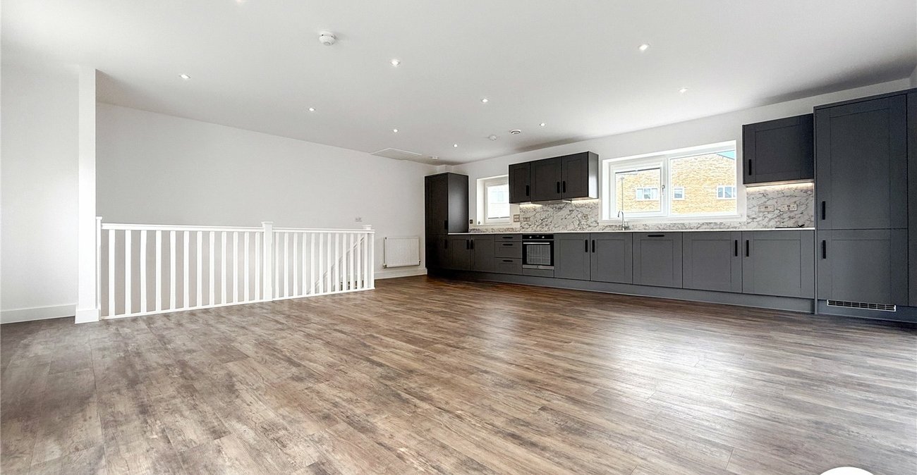 2 bedroom house to rent in Rochester | Robinson Michael & Jackson