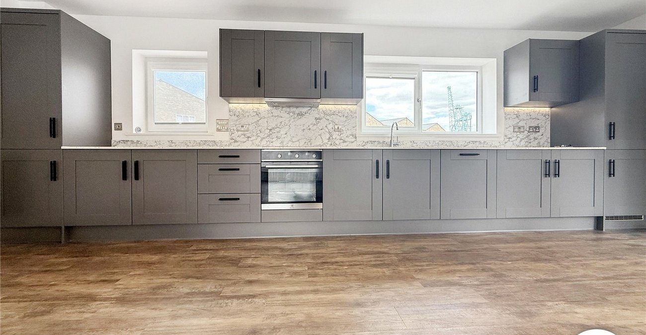 2 bedroom house to rent in Rochester | Robinson Michael & Jackson