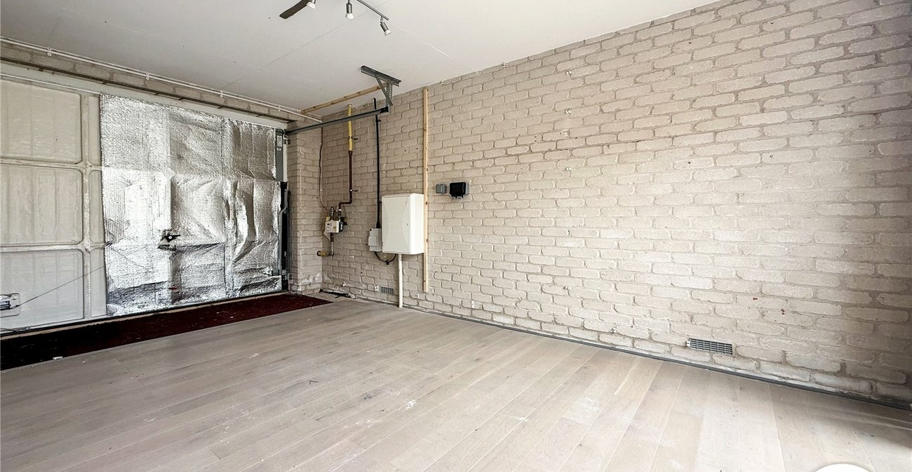 2 bedroom house to rent in Rochester | Robinson Michael & Jackson