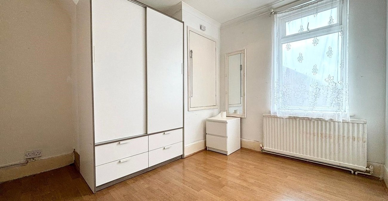 2 bedroom house to rent in Dartford | Robinson Jackson