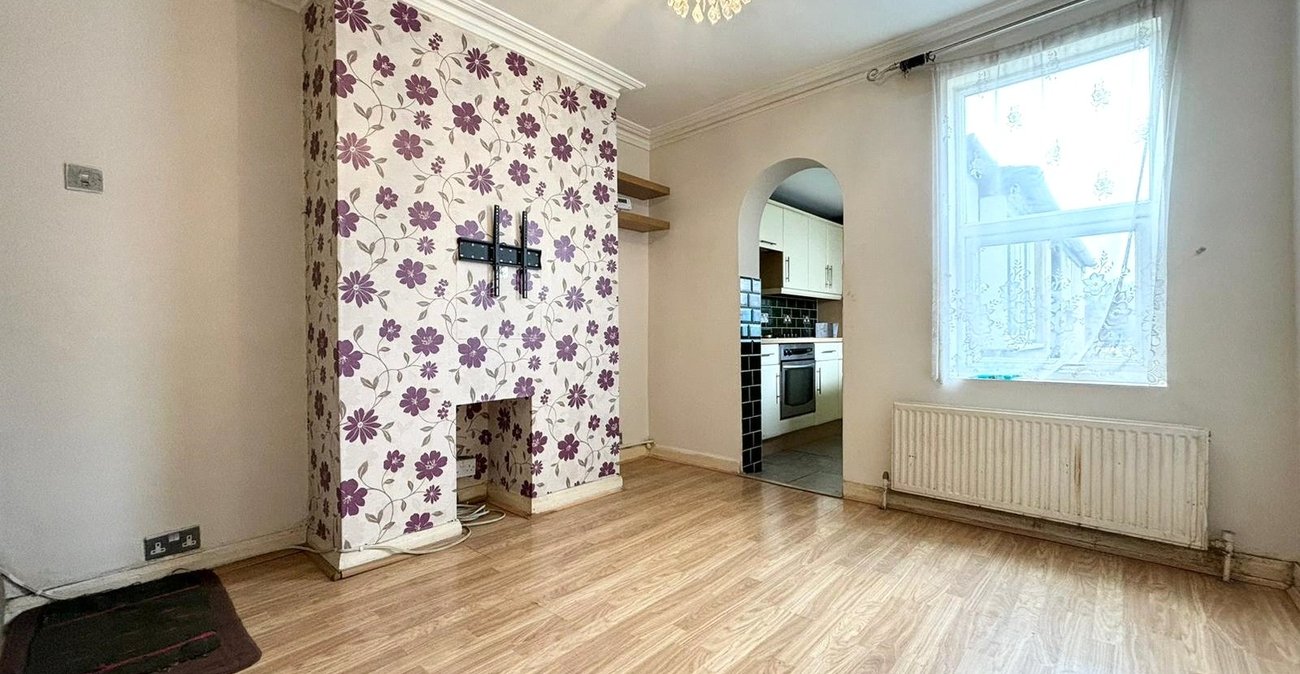 2 bedroom house to rent in Dartford | Robinson Jackson