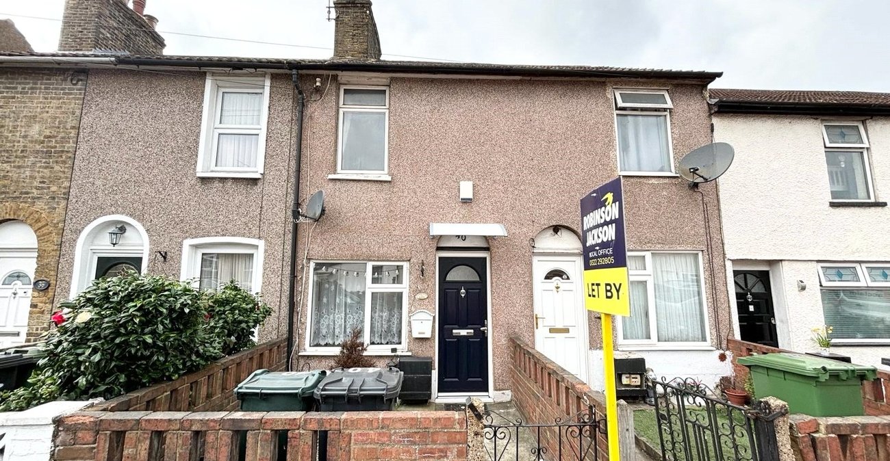 2 bedroom house to rent in Dartford | Robinson Jackson