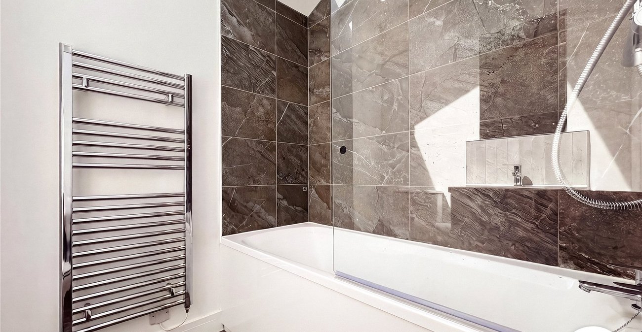 3 bedroom house to rent in Lynsted | Robinson Michael & Jackson