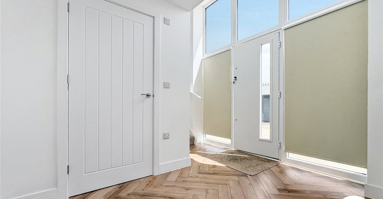 3 bedroom house to rent in Lynsted | Robinson Michael & Jackson