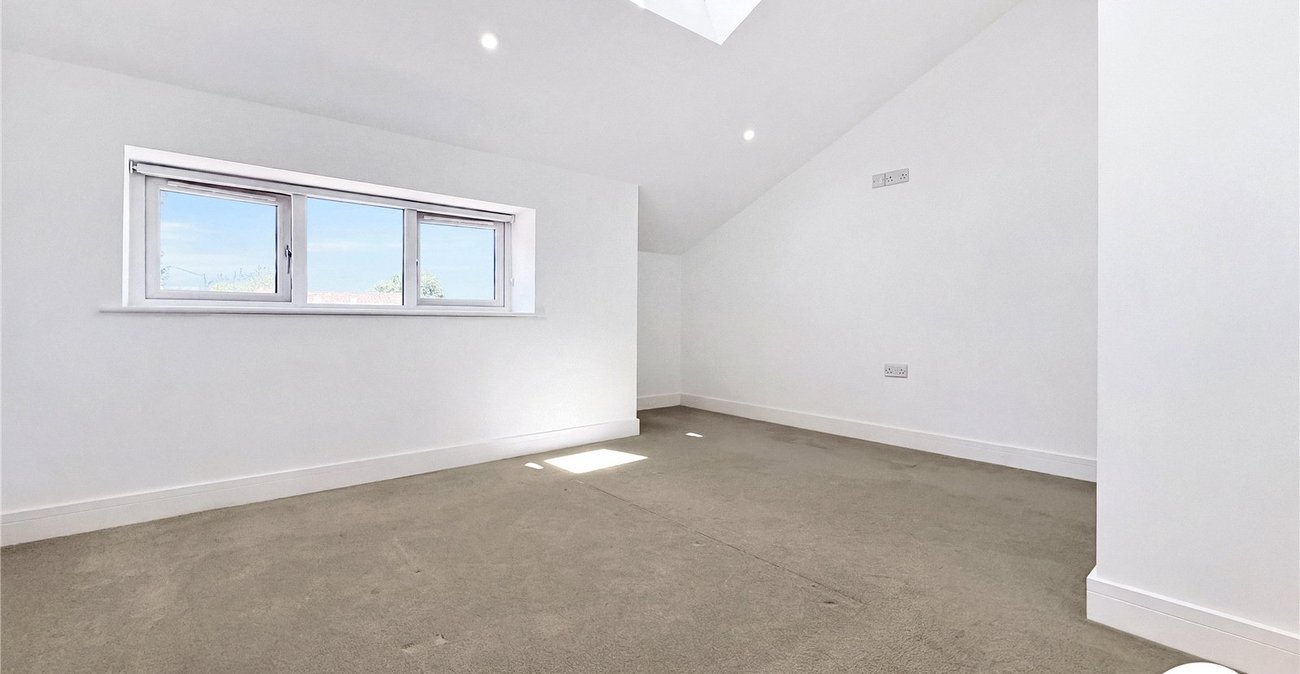 3 bedroom house to rent in Lynsted | Robinson Michael & Jackson