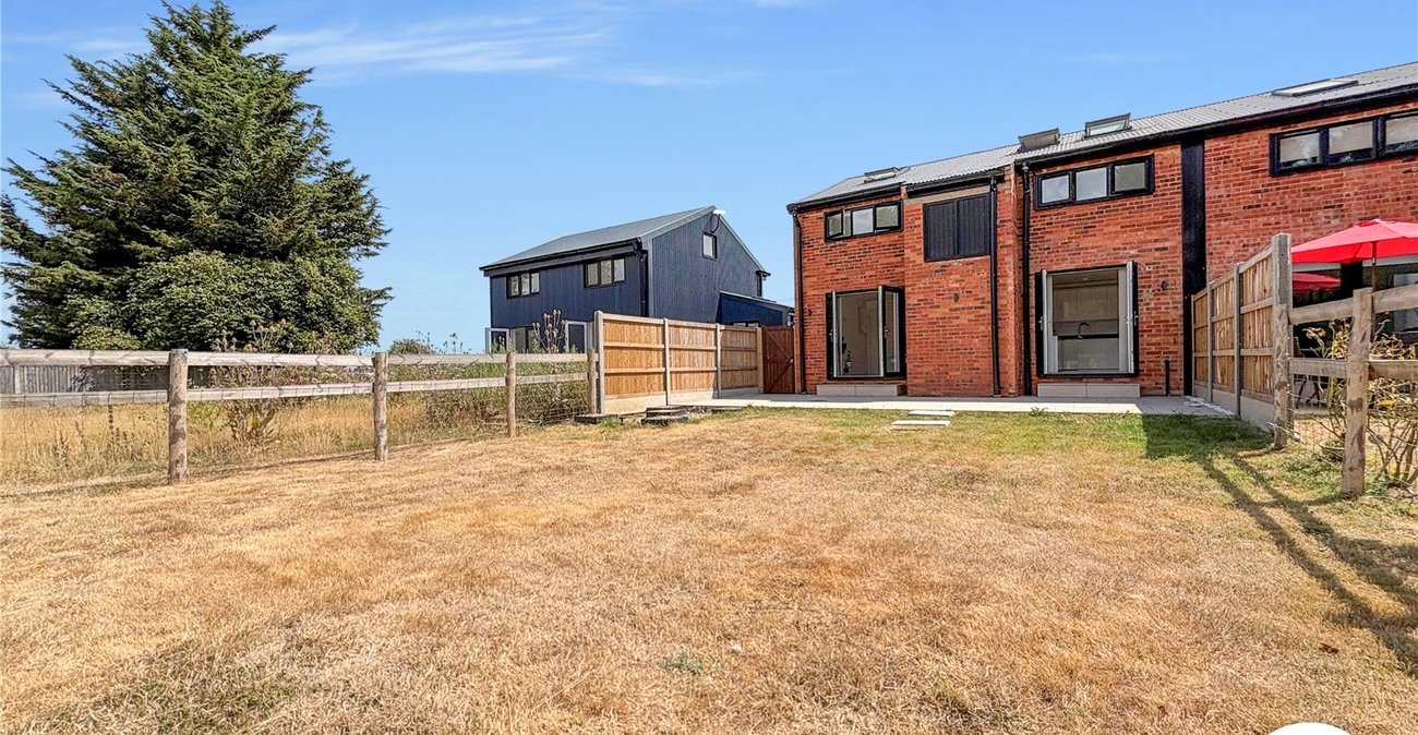 3 bedroom house to rent in Lynsted | Robinson Michael & Jackson
