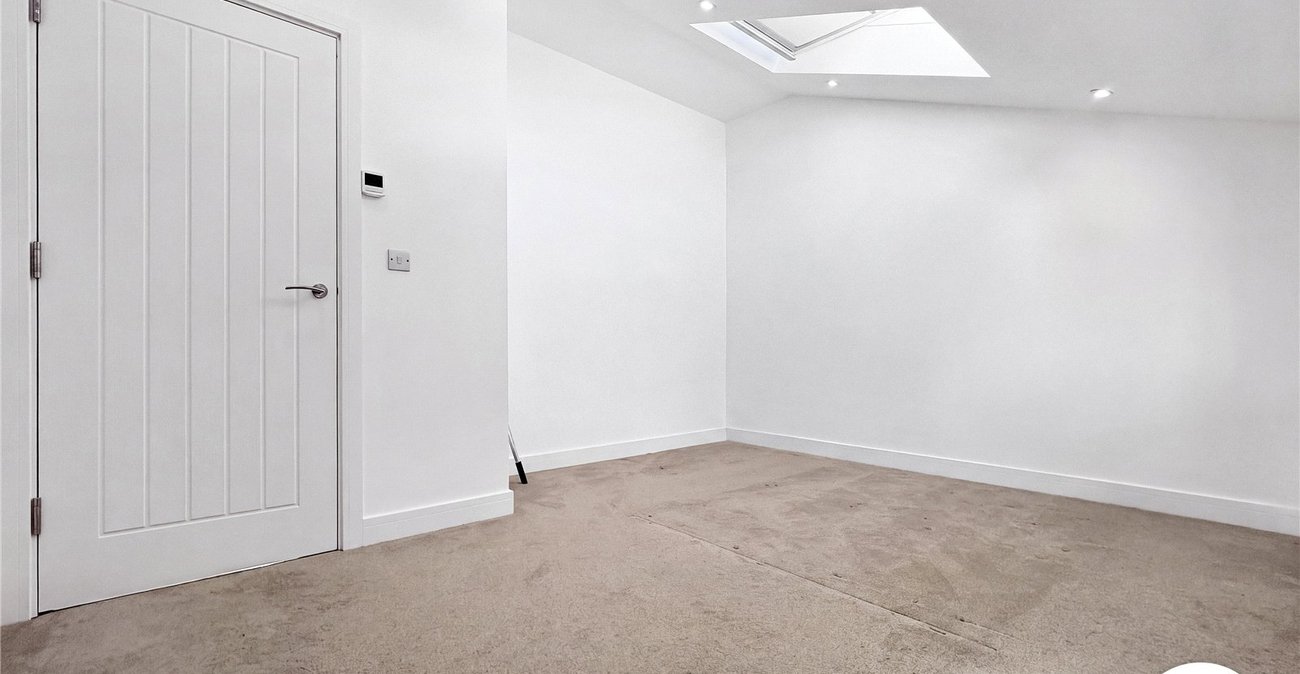 3 bedroom house to rent in Lynsted | Robinson Michael & Jackson