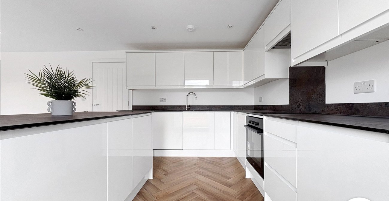 3 bedroom house to rent in Lynsted | Robinson Michael & Jackson
