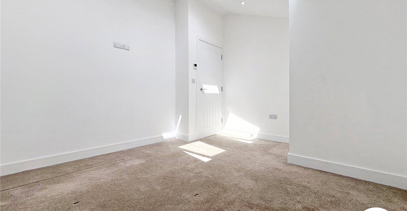 3 bedroom house to rent in Lynsted | Robinson Michael & Jackson