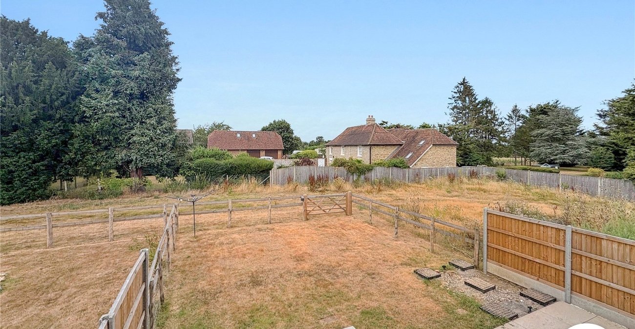 3 bedroom house to rent in Lynsted | Robinson Michael & Jackson