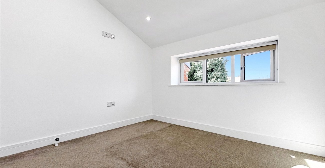 3 bedroom house to rent in Lynsted | Robinson Michael & Jackson