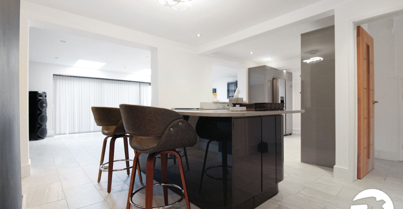 3 bedroom house to rent in Gravesend | Robinson Michael & Jackson