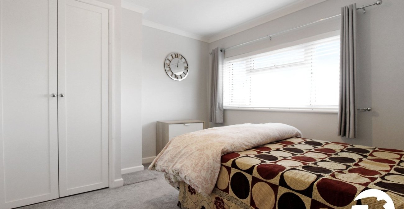 3 bedroom house to rent in Gravesend | Robinson Michael & Jackson