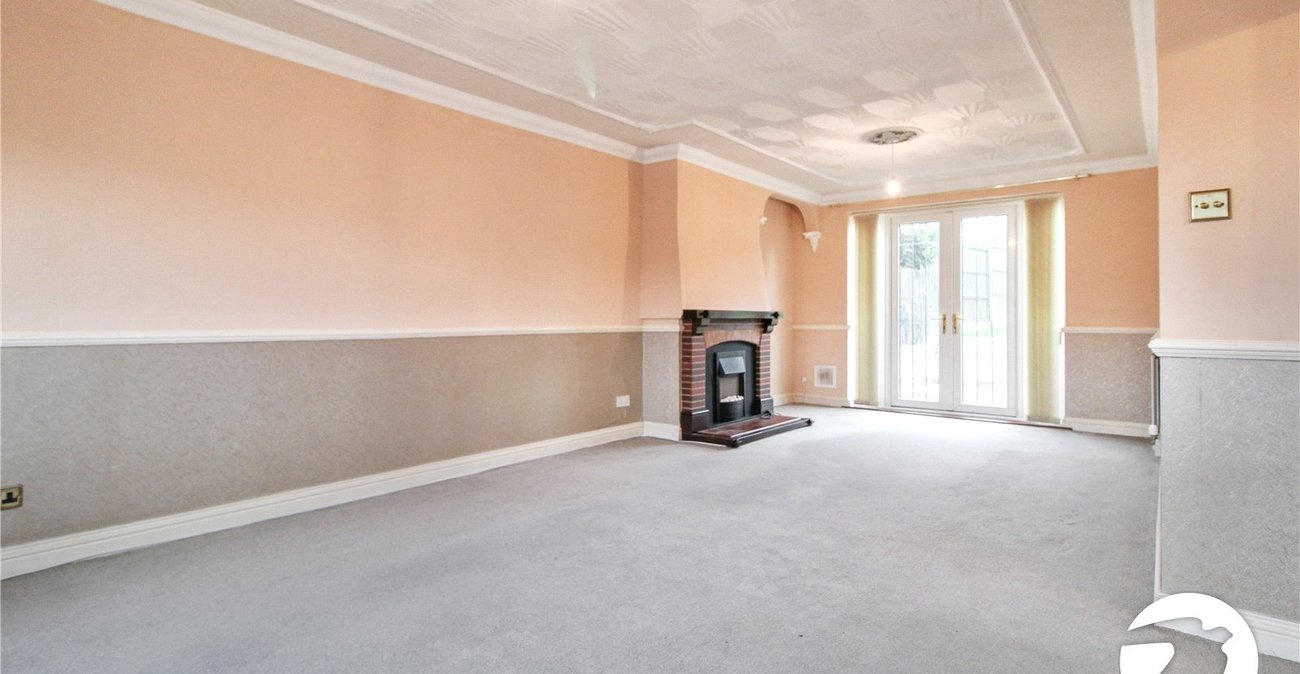 3 bedroom house to rent in Gravesend | Robinson Michael & Jackson