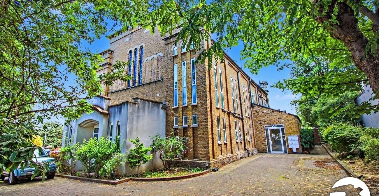 2 bedroom property to rent in Burrage Road | 