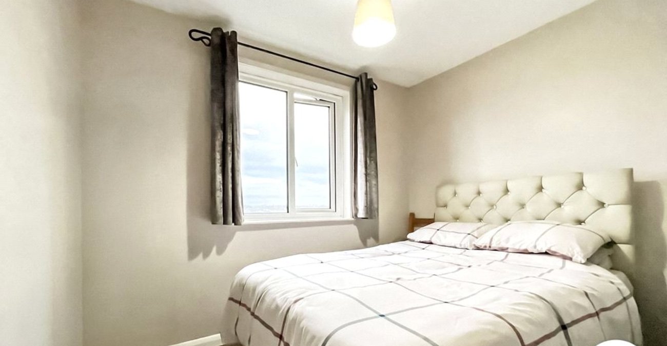 2 bedroom property to rent in Rochester | Robinson Michael & Jackson