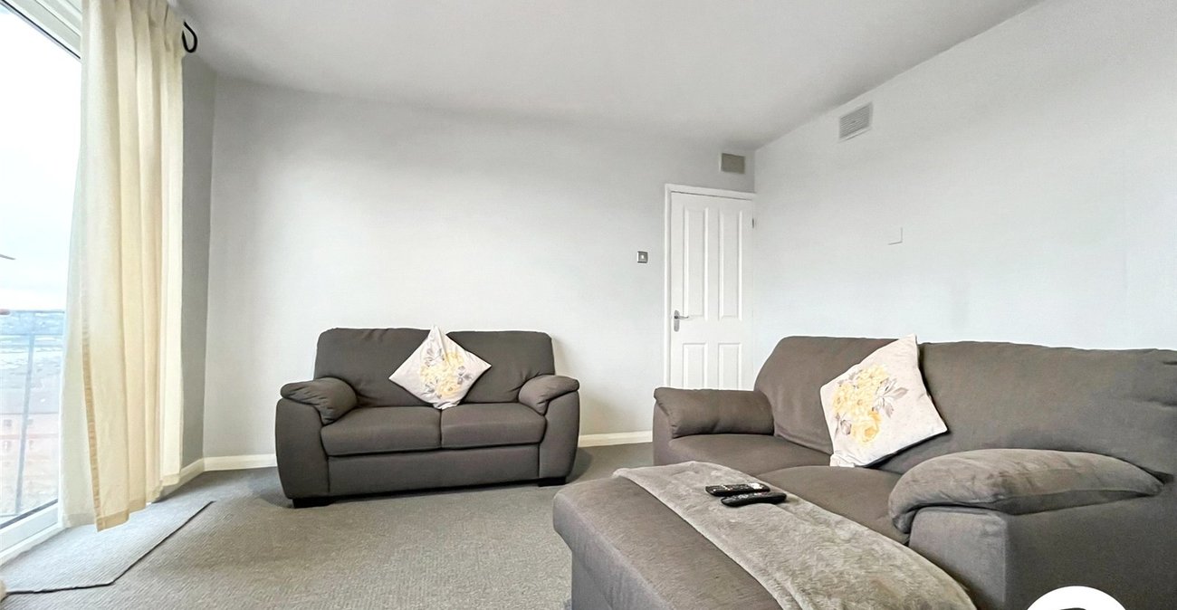 2 bedroom property to rent in Rochester | Robinson Michael & Jackson