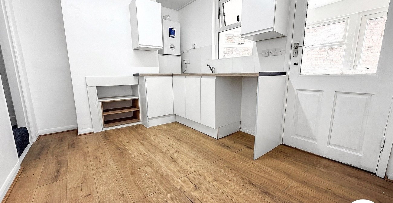 2 bedroom house to rent in Sittingbourne | Robinson Michael & Jackson