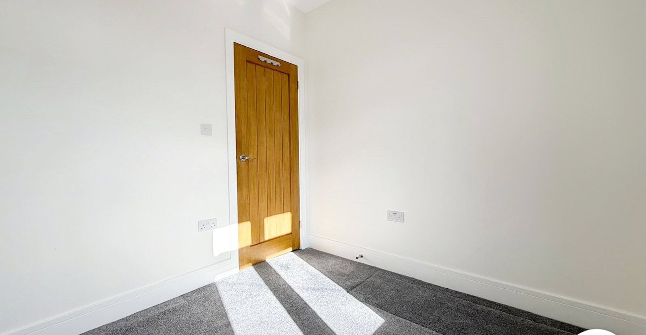 4 bedroom house to rent in Welling | 