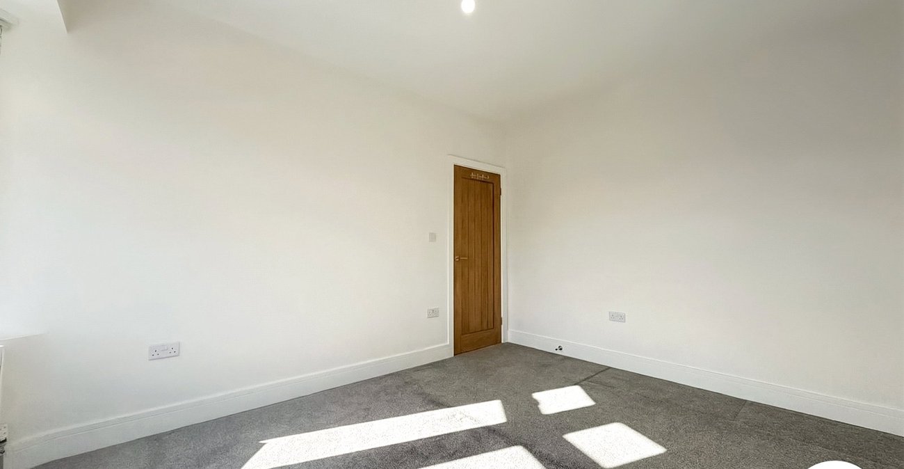 4 bedroom house to rent in Welling | 